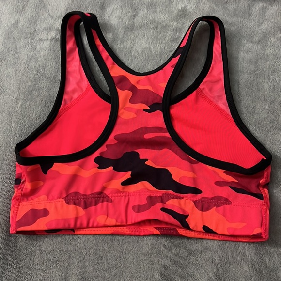 PINK - Picture 3 of 3